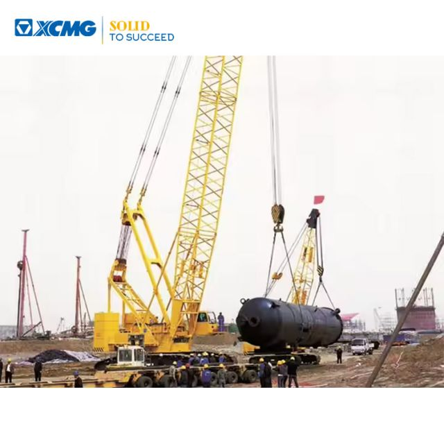 XCMG Manufacturer 130 Tons Second-hand Mobile Crane Crawler Crane XGC130 for Sale